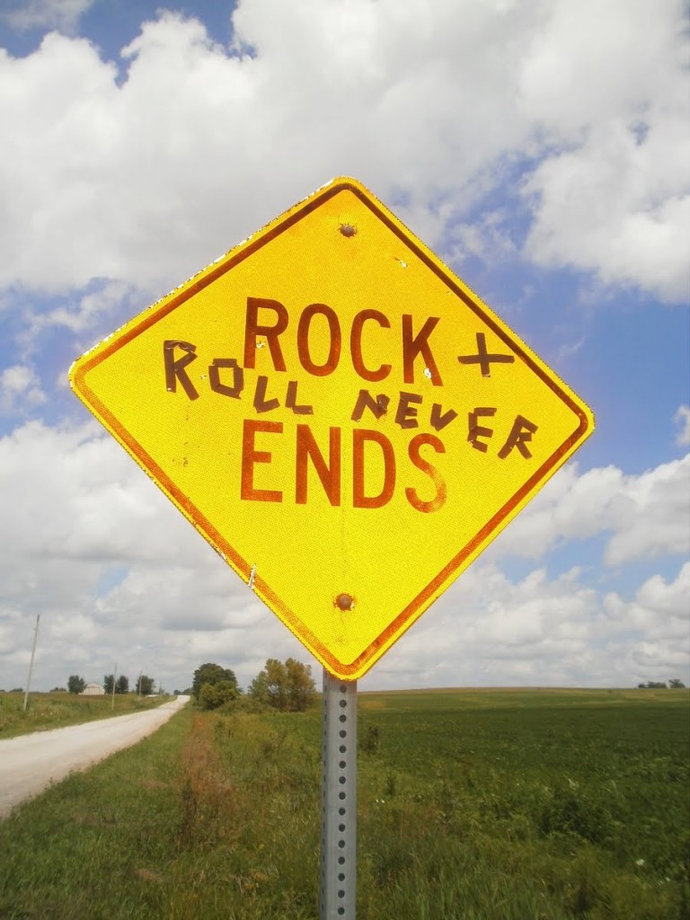 rock and roll never ends (own)